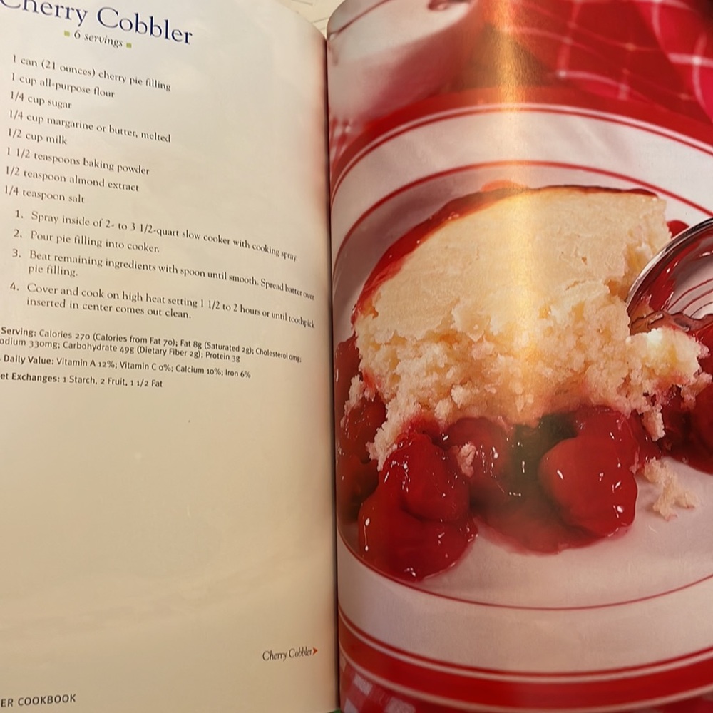 Betty Crocker slow cooker cook book - Picture 7 of 7